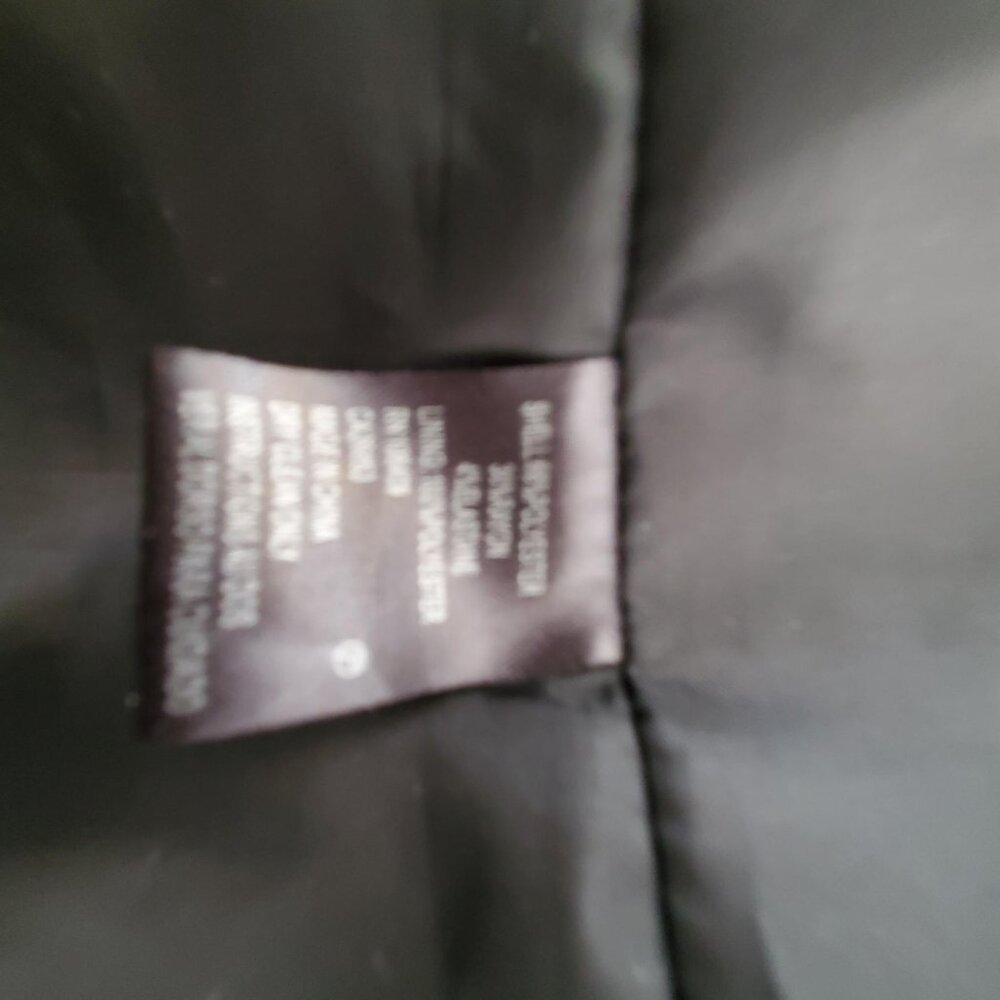Tahari Arthur S. Levine 12 Petite Two-Piece Skirt Suit - Picture 6 of 11